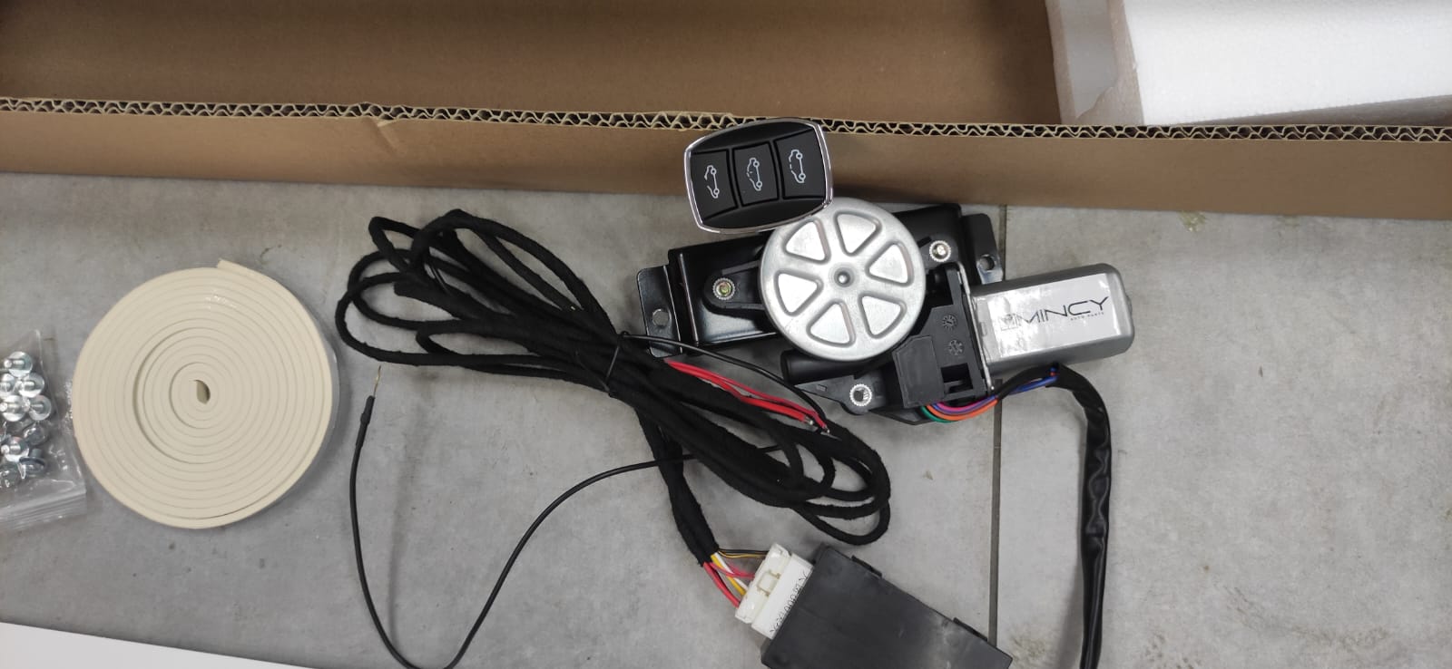 Mincy 90lık Perdeli Hafızalı Sunroof